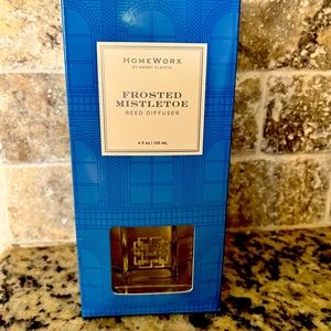Frosted Mistletoe reed diffuser. Homeworx by Harry Slatkin. NIB